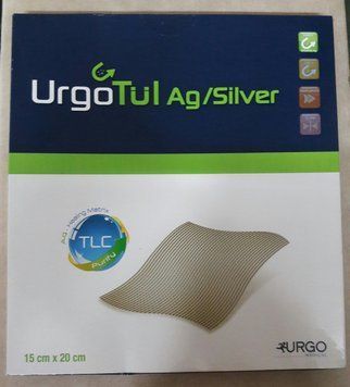 Стерильная абсорбирующая повязка UrgoTul Ag 15 см x 20 см &mdash; повязка с серебром Урготул UrgoTul Ag1520 фото