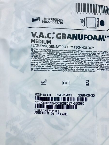 Набор для лечения хронических, острых и травматических ран 3M V.A.C Granufoam Dressing Medium 18х12.5х3,2см (M8275052) M8275052 фото