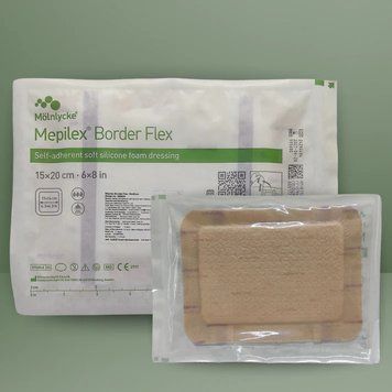 BorderFlex15x20, Mepilex Border Flex 15x20 cm &bull; 6x8 in - універсальна Багатофункціональна губчаста пов'язка 1шт. BorderFlex15x20 фото