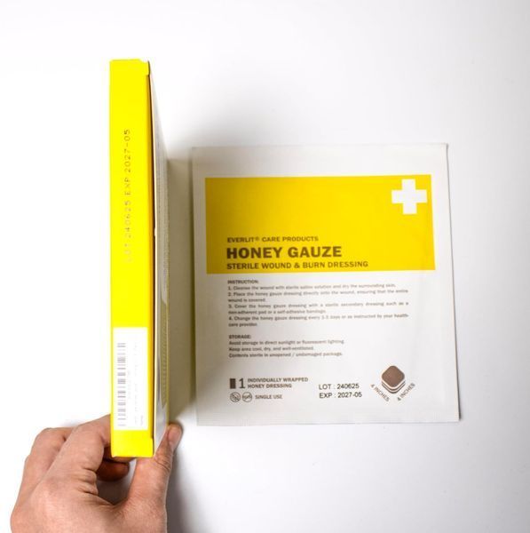 Медицинские пластыри Everlit Care Manuka Honey с медом манука для лечения порезов, разрывов кожи и ожогов | Стерильная повязка для лечения ожогов, 4 x 4 (10*10см)  1 штука B0C385KMJK фото
