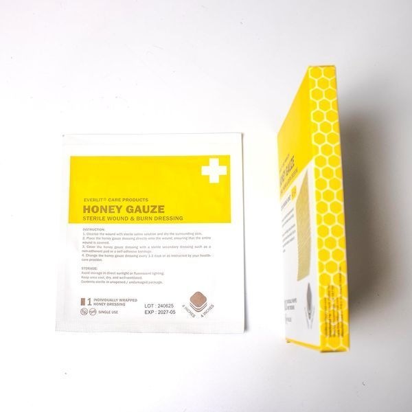 Медицинские пластыри Everlit Care Manuka Honey с медом манука для лечения порезов, разрывов кожи и ожогов | Стерильная повязка для лечения ожогов, 4 x 4 (10*10см)  1 штука B0C385KMJK фото